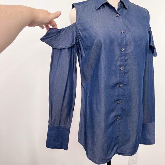 NWT Banana Republic Chambray Cold Shoulder Riley Shirt Blue Preppy Work Size 4 - Picture 3 of 11